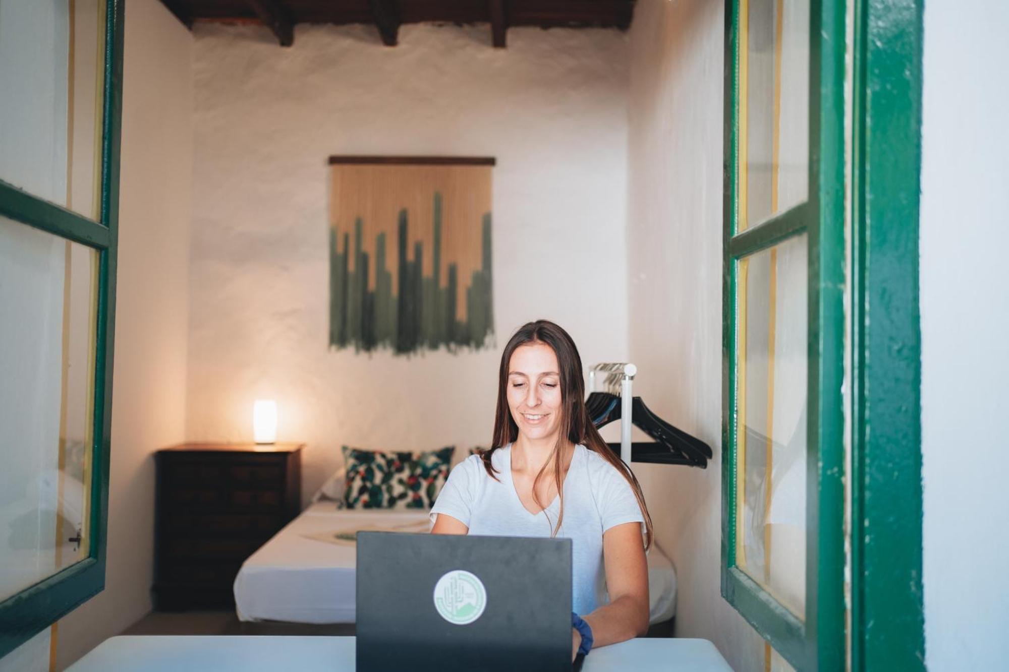 Cactus Hostel San Sebastián de la Gomera Exteriör bild