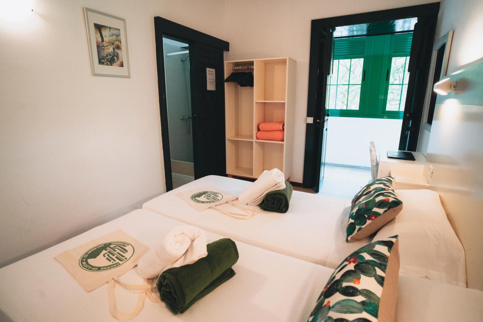 Cactus Hostel San Sebastián de la Gomera Exteriör bild
