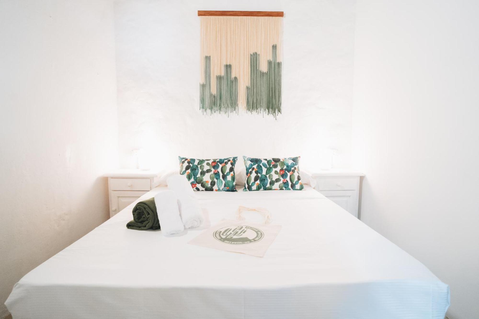 Cactus Hostel San Sebastián de la Gomera Exteriör bild