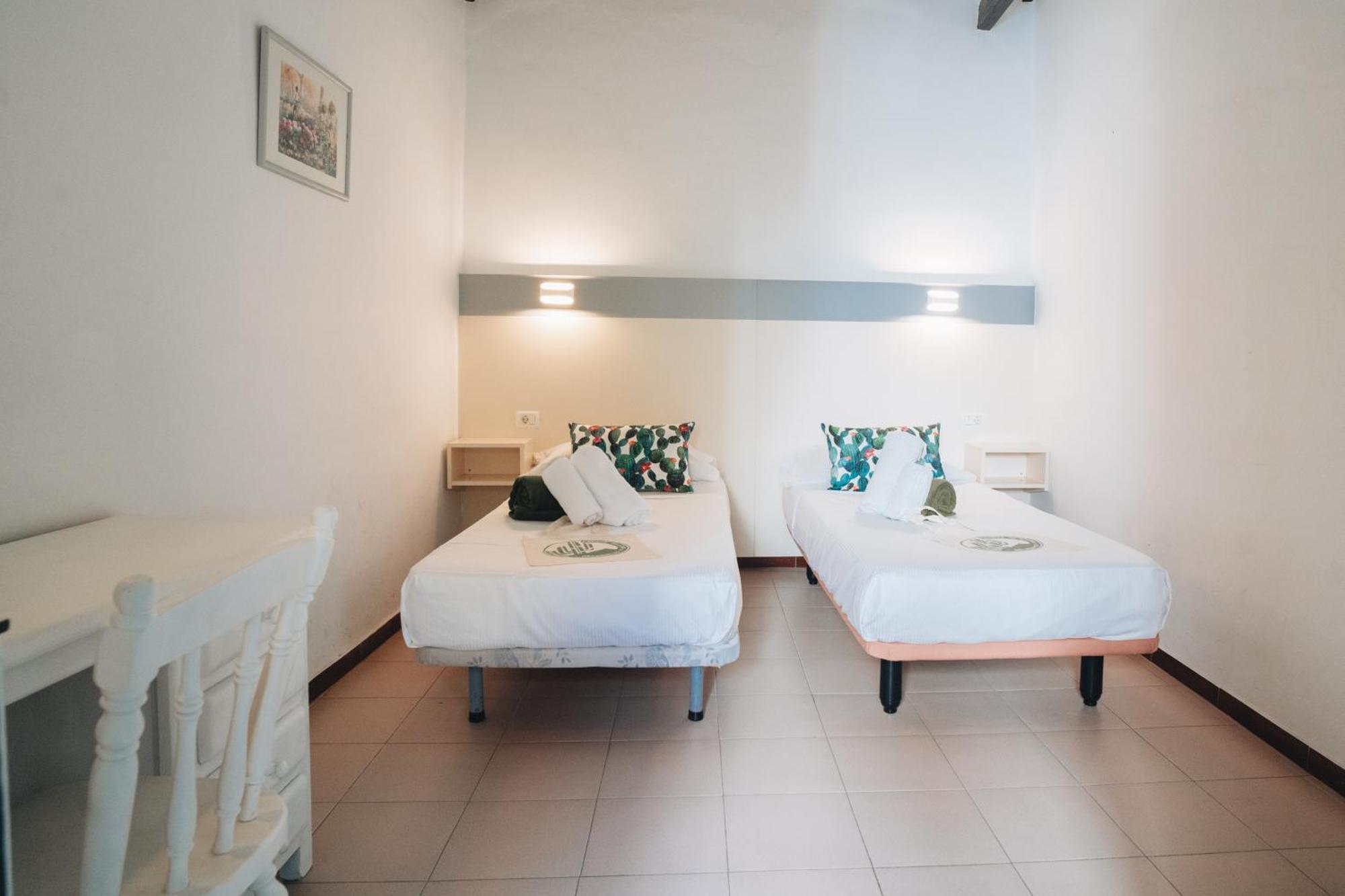 Cactus Hostel San Sebastián de la Gomera Exteriör bild